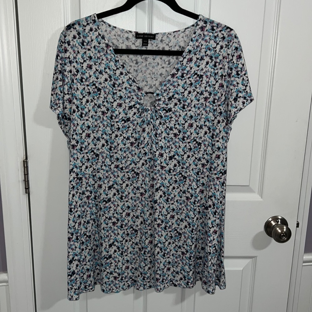 Woman’s plus size, short sleeve shirt from Lane Bryant